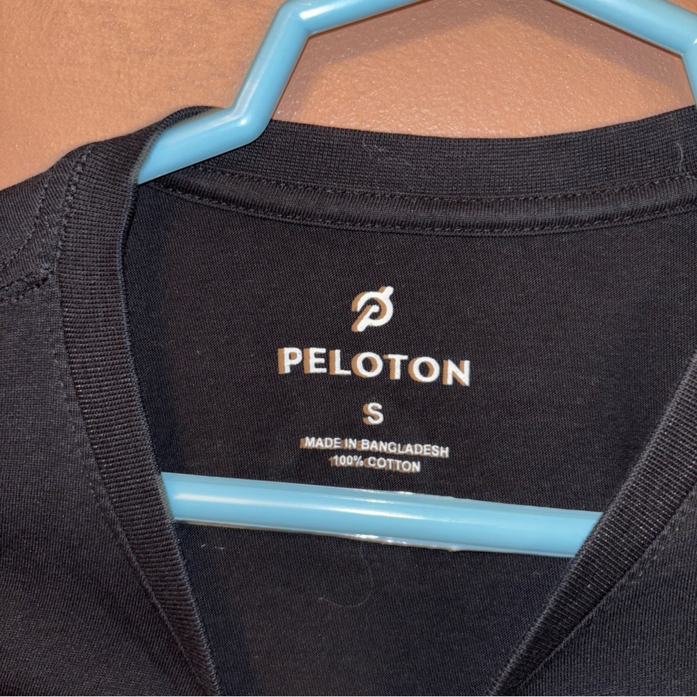 Peloton Shirt Mens Small Black Short Sleeve Active Casual Cotton - Picture 6 of 8